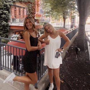 Meet your Posher, Corri